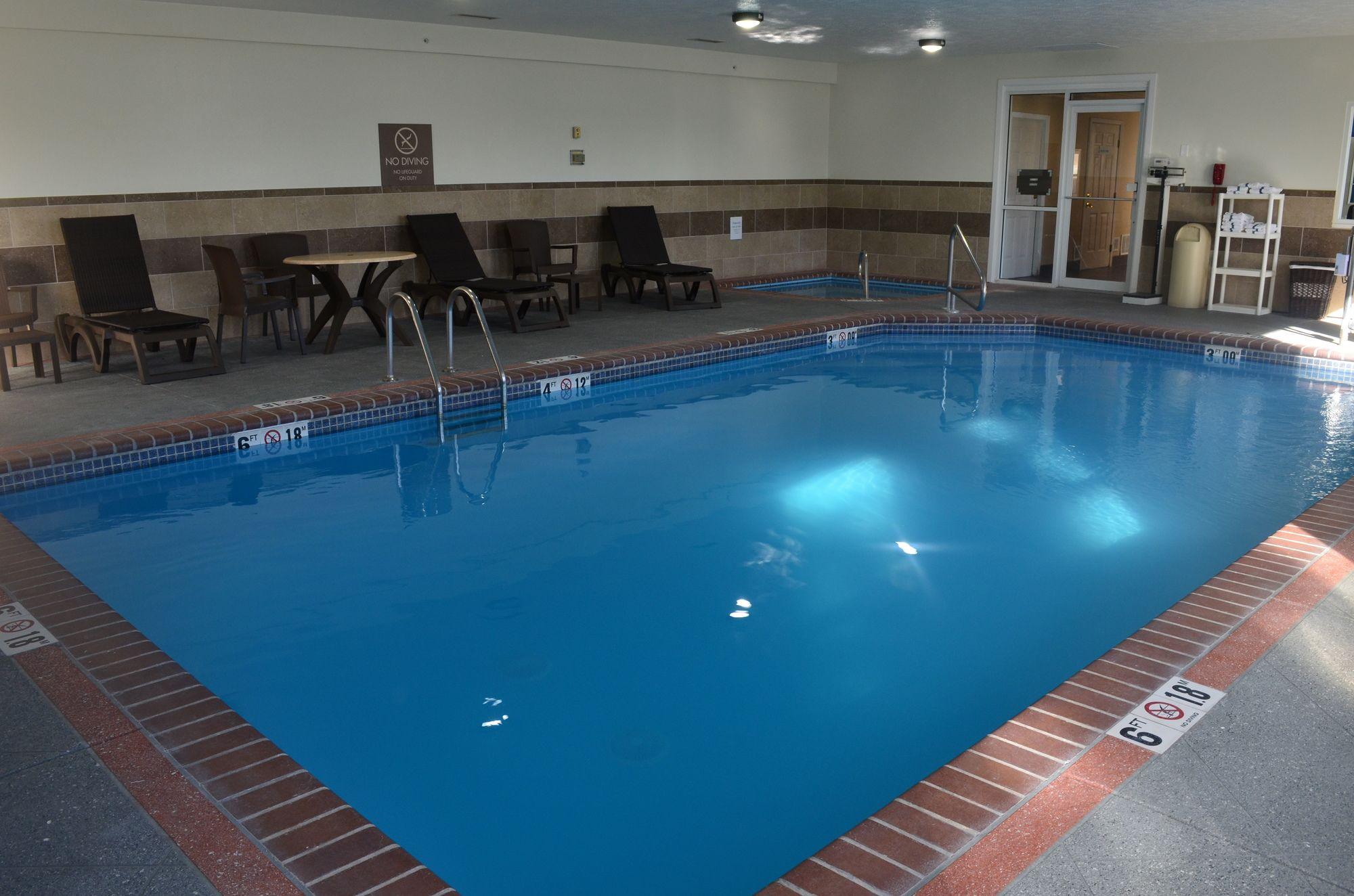 Comfort Inn & Suites Junction City - Near Fort Riley Екстериор снимка